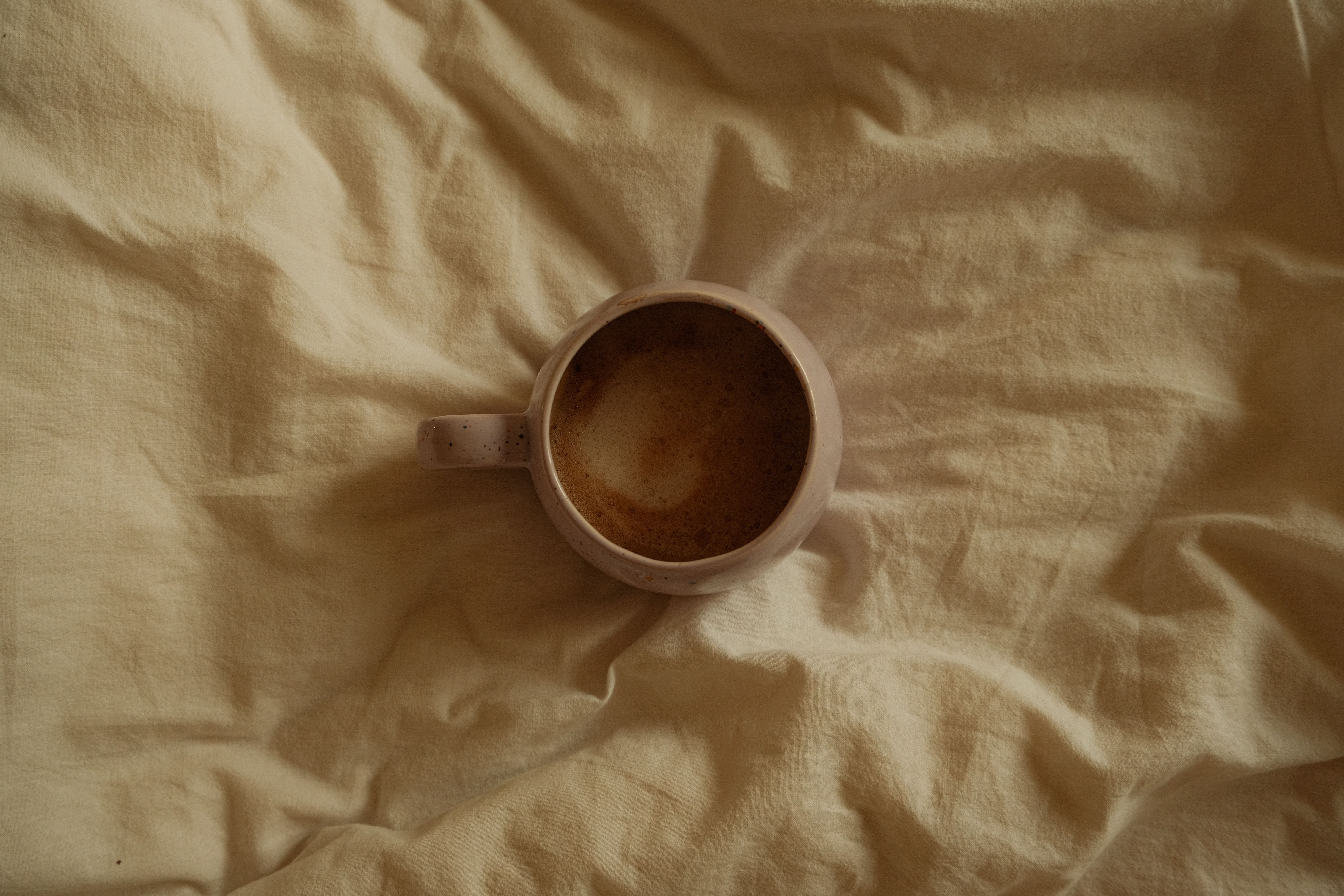 Die perfekte Morgenroutine mit Kaffee: Mehr Genuss, Fokus und Konstanz